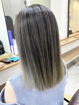 ランプ(Lamp) くびレイヤー グレーベージュ 白髪染め 白髪ぼかし 髪質改善