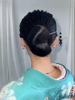 アヴソリューク(Absoluk)&nbsp;大人クールシニヨン　振袖　結婚式お呼ばれカチモリ