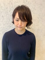 ダマーニ 表参道(DAMANI)&nbsp;厚めバング×アンニュイな外国人風外耳かけハネボブ。