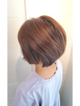 パリスパート2 まとまり感 丸みのボブヘアスタイル