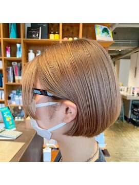 コレット(COLETTE) 【大人可愛い◎】ミニボブ×ハイトーンベージュ