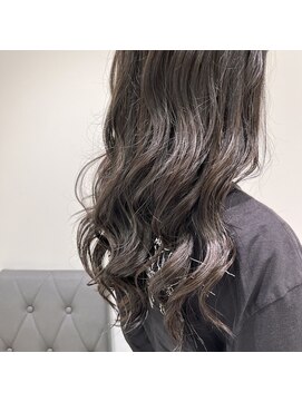 アッシュ 吉祥寺店(Ash) 秋冬シルバーグレージュ