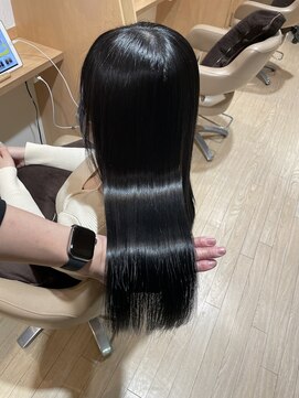 ロンドメリア 天神大名店(Lond Melia) 髪質改善縮毛矯正でツヤサラストレート 髪質改善/艶髪/縮毛矯正/