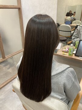 ロミバイリー(Romi by Lyee) ナチュラルロングストレート