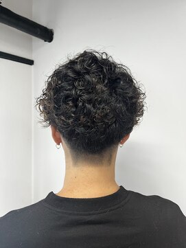 イッヒ 茅ヶ崎(IHHI) メンズニュアンスパーマ/メンズカット/スパイラルパーマ