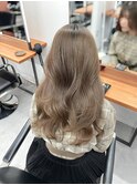 ブリーチなしダブルカラーレイヤーカットミルクティーベージュ