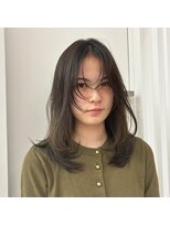 ボヌール オオサカ(Bonheur OSAKA) 服に似合うヘアカラーくすみベージュ