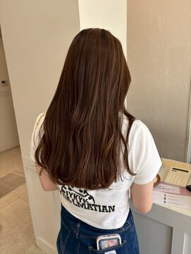 シュプール(SPUR) シアーベージュ艶カラー大人可愛いナチュラルロングヘア20代30代