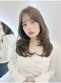 ワンカールレイヤー　オリーブベージュ　レイヤーカット