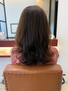 マーリャヘアー(mallia hair) ロングレイヤーソフトウルフ
