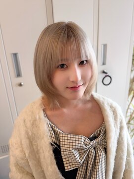 アウラヘアーサロン(aura hair salon) ホワイトベージュ