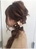 サイド寄せ三つ編みアレンジ