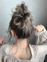 クロレ(CLORE)&nbsp;大人のルーズなお団子アレンジ