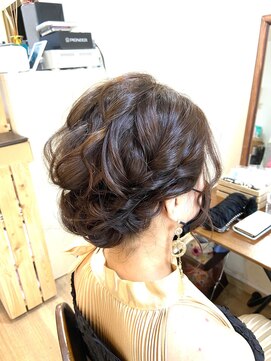 ロカット サロン(Roquat Salon) ミディアムアップアレンジ【ヘアセット　立川/立川南/八王子】