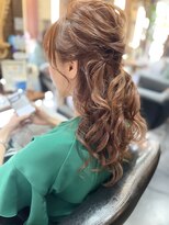 ヌーベルヴァーグ(Nouvelle Vague)&nbsp;ハーフアップ 結婚式 お呼ばれヘア 大人ヘア 結婚式ヘアセット