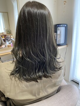 ローウェ 青山 表参道(Louwe) 大人可愛い20代30代40代/オリーブグレージュ