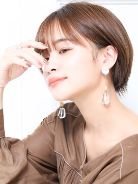 クラッチ 博多(CLUTCH) 大人可愛い小顔美髪ツヤ髪大人ショートボブレイヤーカットA3