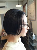 カミリー(Kamily)&nbsp;【切りっぱなしボブ】【ミニボブ】20代／30代　アッシュカラー