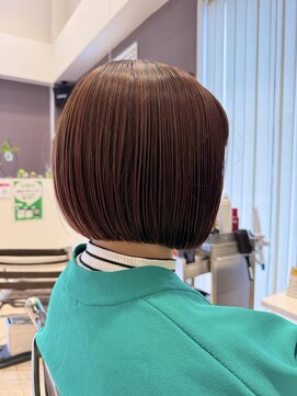 イースト(YEAST) 切りっぱなしボブ