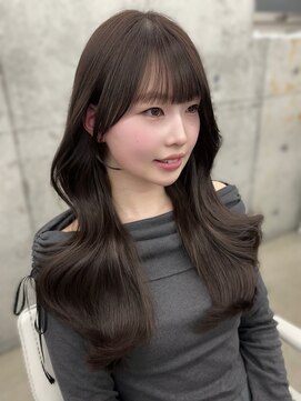 エヌアイ オモテサンドウ(ni omotesando) 大人上品なブラウンカラー