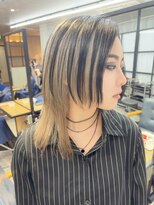 トーキョー オタクヘアー(TOKYO OTAKU HAIR) ウルフカット ケアブリーチ