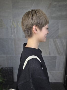 メゾン アヴァロ(Maison Avallo) ハイトーンベリーショート