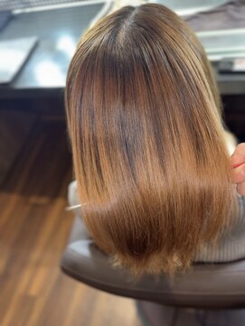 ライズ バイ レボ 柏店(RISE by REVO) ブリーチ毛にメテオストレート