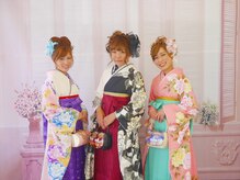 【袴】卒業生はもちろん学校の先生や小学生の着付けも承ります☆