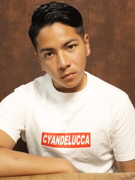 シアンデルカ(CYANDELUCCA) ビジネスシチサンショート