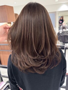 ヘアサロン リボーン(Hair salon Reborn) ミディアムレイヤーセミロングケアカラー20代30代40代