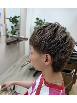 モアニ(MOANI) ツーブロックショート