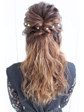 ディー(dee) dee パールピン×ハーフアレンジ