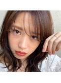 透けバングふわミディマーメイドアッシュヘアアレンジ
