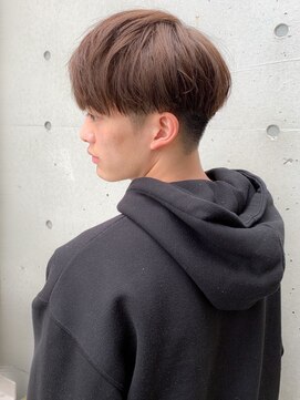 カンゴール サロン トウキョウ セントラル 原宿(KANGOL SALON TOKYO CENTRAL) 【KANGOL】センターパート パーマ 韓国 ウルフ マッシュ カラー