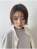 大人かわいい外ハネミニボブ