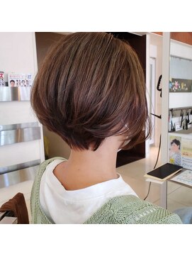 レイフィールド 滝の水店 ショートボブ