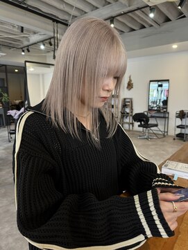 ナンバー(number+) ダブルカラーブリーチミルクティーベージュ