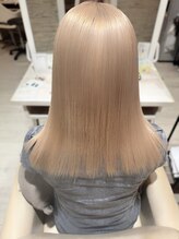 レイア(Leia) ホワイトベージュ