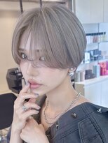 イヴォークトーキョーオーサカ(EVOKE TOKYO osaka) マッシュ×くびれショート