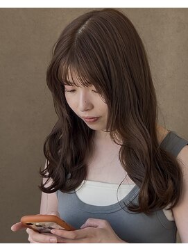 フォルメージ(formage) ダークアッシュ×ウェーブカール