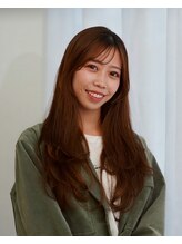 野口緑○スタイリスト○東京都○美容歴7年○レイヤーカット支持率NO.1