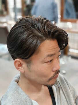 グロウ 博多店(growth) センターパートビジネススタイル