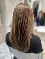 エヴァーグロー 郡山(ever glow) レイヤーカット ベージュ 酸性ストレート