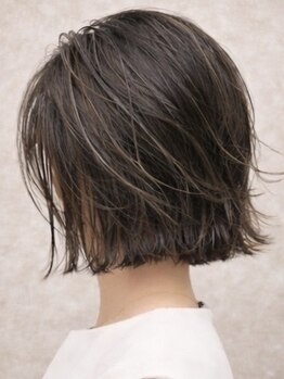 ロマリア 青山 南青山(Lomalia)の写真/くせ・うねりを活かしたあなただけのスタイルを創ります。いつもの笑顔をもっと魅力的に[青山/表参道]