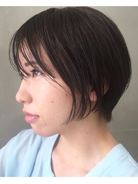 シゼン(SHIZEN.) 前下がりショート