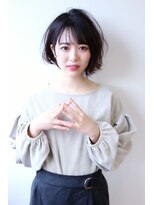 エルサ(Elsa)&nbsp;【Elsa元町・三宮】外ハネ×ニュアンスショートボブ