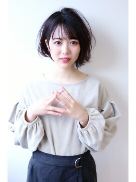 エルサ(Elsa) 【Elsa元町・三宮】外ハネ×ニュアンスショートボブ