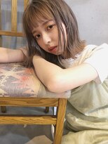 ロティー(loty)&nbsp;《今泉美容室loty酒井美紀》ハイトーンベージュ×ボブ