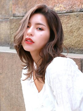 ラフィス ヘアーヴェイル 梅田店(La fith hair vail) 【La fith】 カーキグレージュ×くびれヘア