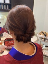 アールイー(Re:)&nbsp;綺麗めアップスタイル